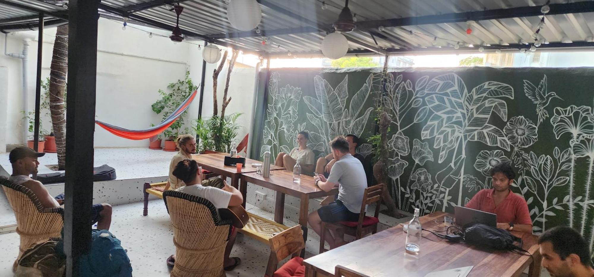 Hammock Hostels - Bandra Mumbai Exterior photo