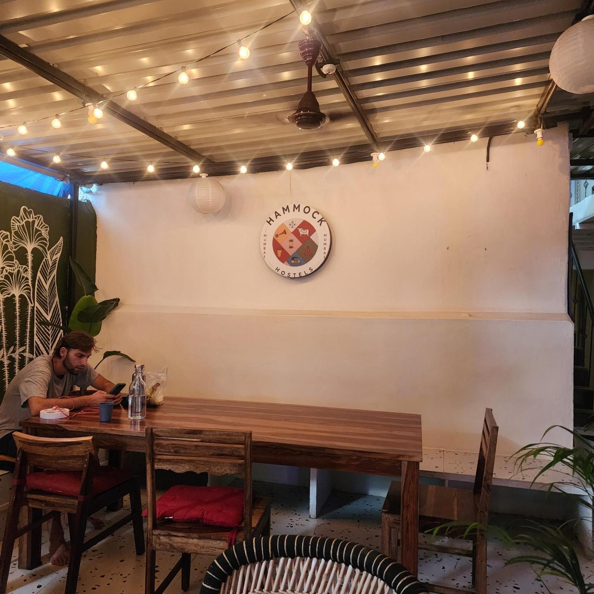 Hammock Hostels - Bandra Mumbai Exterior photo