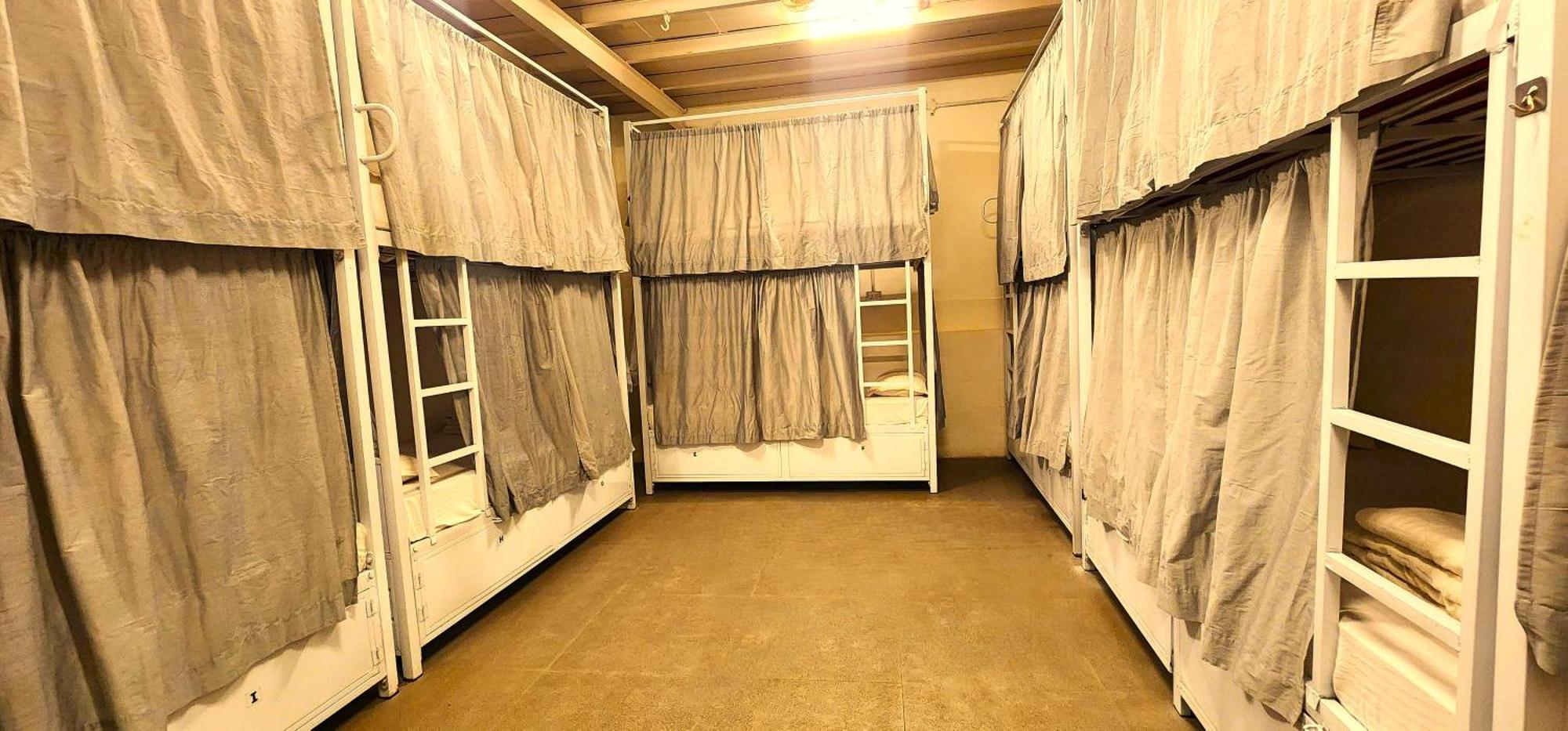 Hammock Hostels - Bandra Mumbai Exterior photo