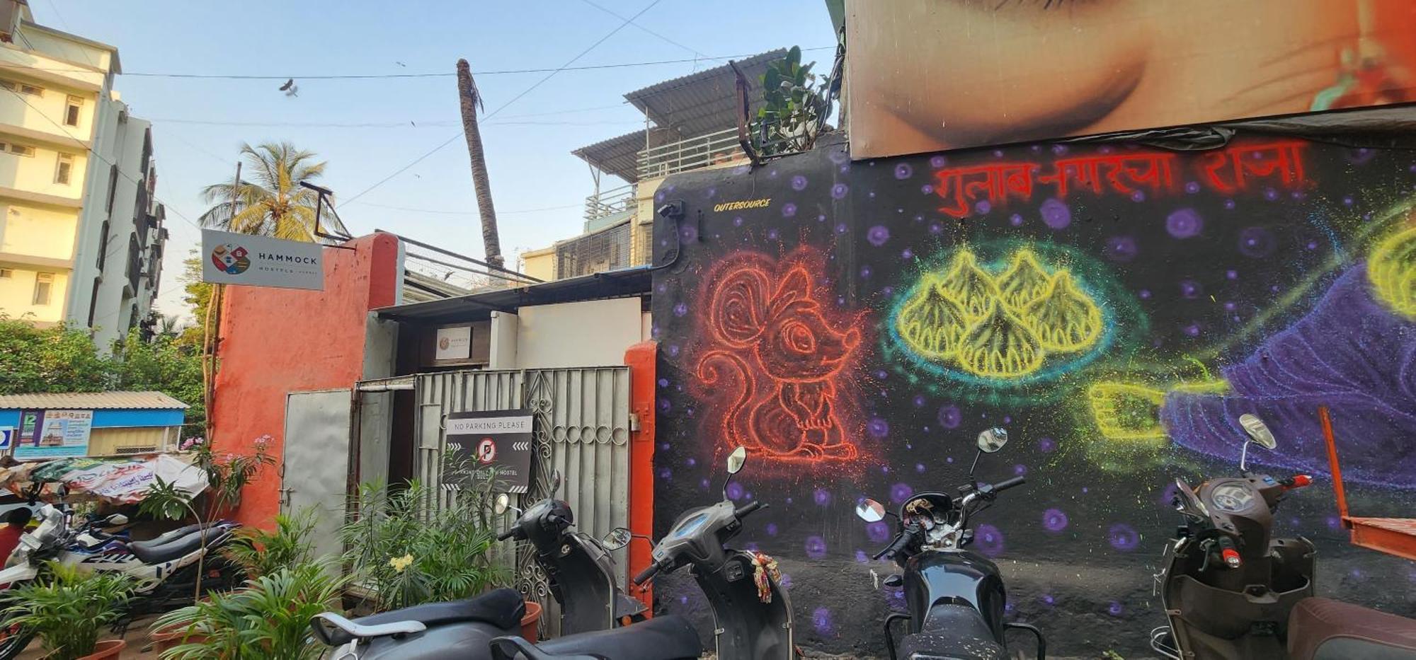 Hammock Hostels - Bandra Mumbai Exterior photo